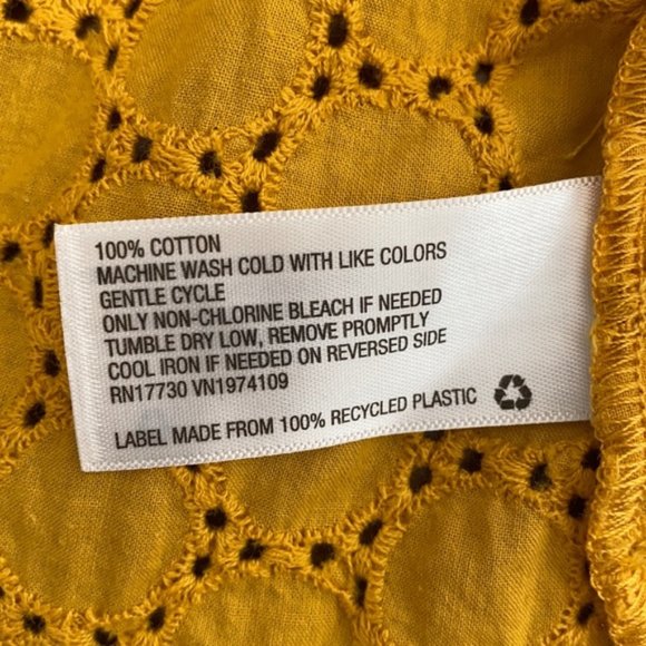 Universal Thread Mustard Yellow Women's Eyelet Shirt Size Large - Picture 4 of 8